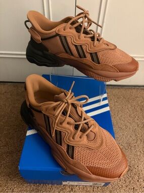 adidas Men's Brown/Tan Mesh Sneakers